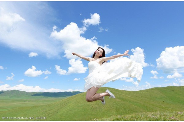 武汉老茶馆里人头攒动,茶香飘满街头巷尾 武汉老茶馆里人头攒动,茶香飘满街头巷尾